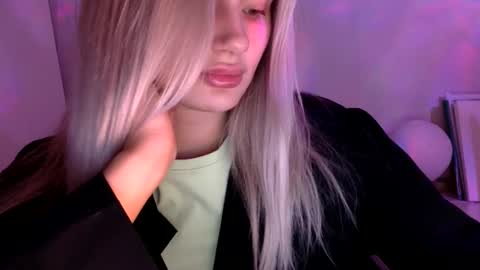musescorner online show from May 2026 04:47:01 PM