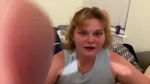 mushymummy000 online show from October 2025 02:34:02 AM