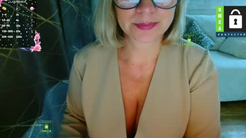 Snapshot of music_fairy chatting on June 2026 10:32:02 AM Lana online show from June 2026 10:32:02 AM
