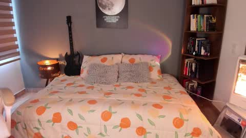 VALENTINA Luna  online show from September 2025 01:22:01 PM