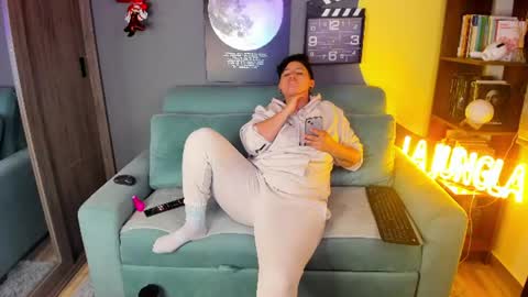 VALENTINA Luna  online show from July 2026 01:22:01 AM
