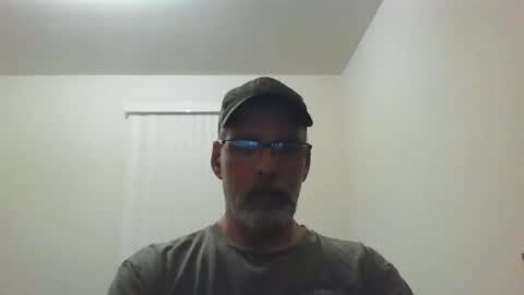 Snapshot of mustang_daddy chatting on November 2025 01:39:01 AM 307MountainMan online show from November 2025 01:39:01 AM