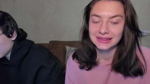 Snapshot of muuur_fam chatting on September 2025 08:44:02 PM HEY online show from September 2025 08:44:02 PM