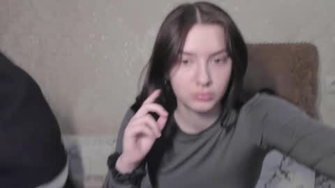 cute couple online show from March 2026 04:43:01 PM