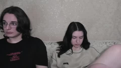 cute couple online show from April 2026 07:42:01 PM