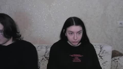 cute couple online show from May 2026 05:19:01 PM