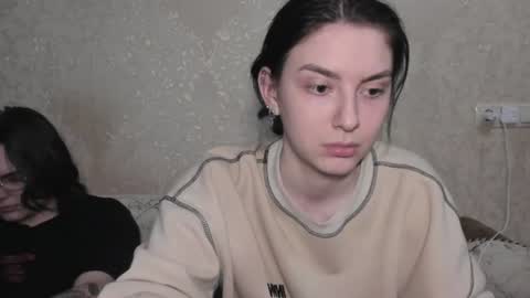 cute couple online show from June 2026 10:23:01 PM