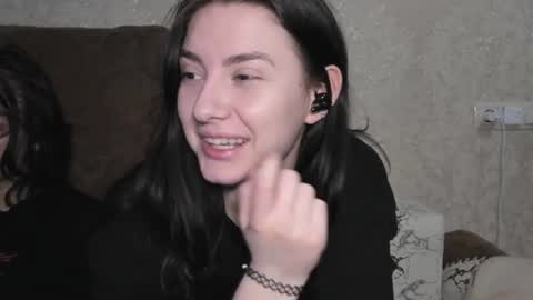 cute couple online show from June 2026 05:23:01 PM