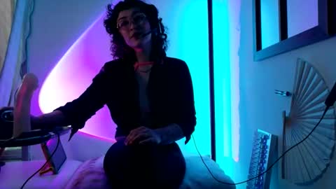 Snapshot of mx_anouk_divine chatting on February 2026 12:19:02 AM Mx. Anouk Divine online show from February 2026 12:19:02 AM