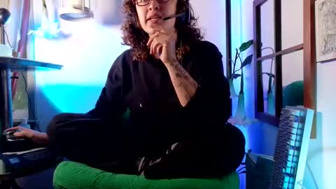 Snapshot of mx_anouk_divine chatting on May 2026 04:23:02 PM Mx. Anouk Divine online show from May 2026 04:23:02 PM