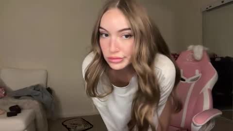 mxrissaof3 online show from November 2025 08:13:01 AM