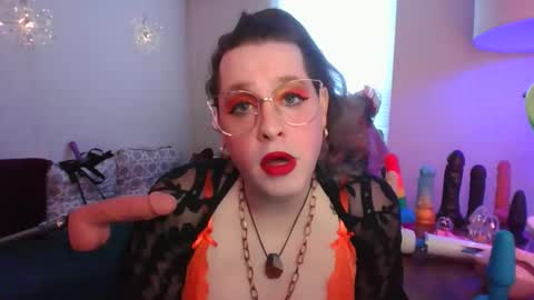 Snapshot of mxsissycharlotte chatting on April 2026 03:54:01 PM Mx Charlotte online show from April 2026 03:54:01 PM