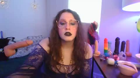 Snapshot of mxsissycharlotte chatting on April 2026 06:09:01 PM Mx Charlotte online show from April 2026 06:09:01 PM
