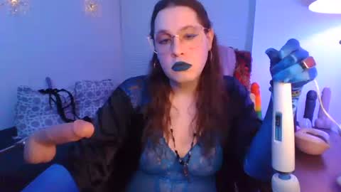 Snapshot of mxsissycharlotte chatting on April 2026 01:00:02 AM Mx Charlotte online show from April 2026 01:00:02 AM