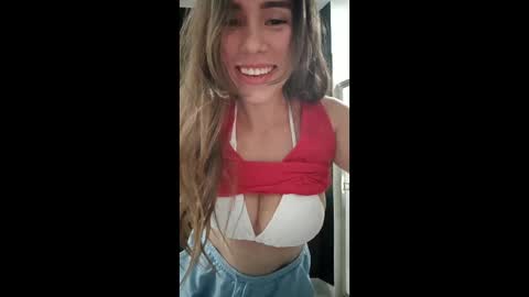 Snapshot of my420couple chatting on December 2025 03:23:01 AM miss beauty coming 96 2300 online show from December 2025 03:23:01 AM