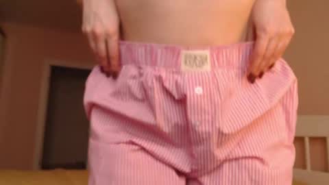 Hannah  welcome  online show from May 2026 12:00:01 PM