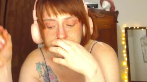 Snapshot of my_kind_of_love chatting on December 2024 04:47:01 AM sara i know you love me xoxox online show from December 2024 04:47:01 AM