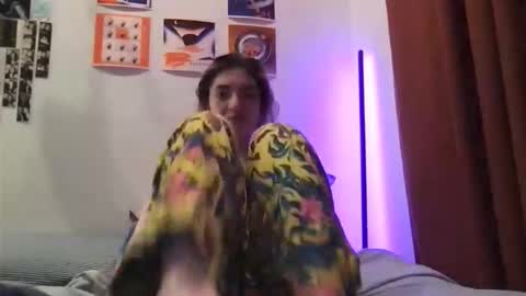 Lily online show from February 2026 04:42:01 AM