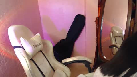 Snapshot of my_love_andi chatting on October 2025 06:50:02 PM Its me Andi online show from October 2025 06:50:02 PM