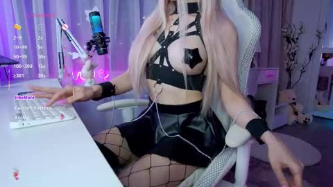 Poli online show from October 2025 03:53:01 PM