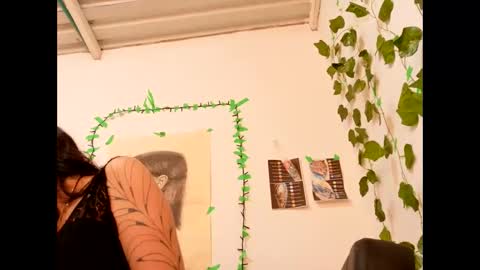 Snapshot of myagosling13 chatting on September 2025 05:02:01 PM miagosling NTMU Dont forget follow me online show from September 2025 05:02:01 PM