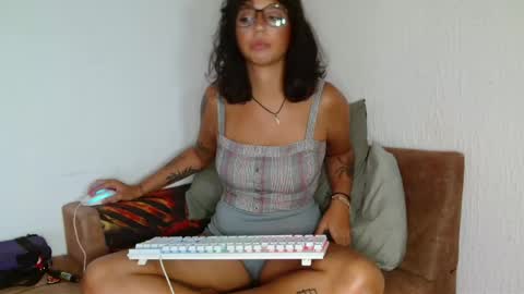 Snapshot of myamillor chatting on March 2026 09:20:02 PM myamillor online show from March 2026 09:20:02 PM