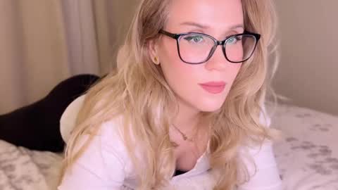 Mya-be Yours P online show from December 2024 09:20:02 PM