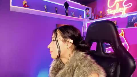 Snapshot of mycutiebabe chatting on February 2026 05:00:02 AM Milly Cute online show from February 2026 05:00:02 AM