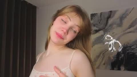 Mira  online show from December 2025 04:18:02 AM