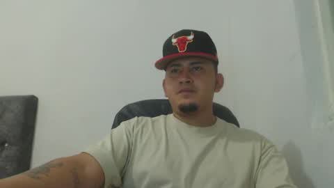 Snapshot of myke_andrade chatting on March 2025 02:34:01 PM myke_andrade online show from March 2025 02:34:01 PM