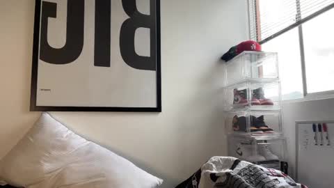 Myke esthetic online show from September 2025 04:40:02 PM