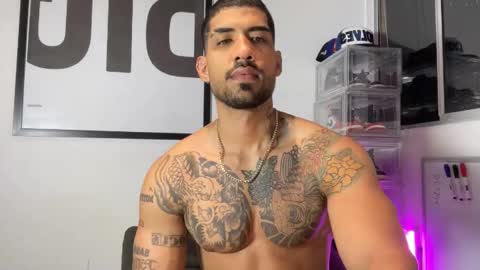 Myke esthetic online show from October 2025 07:17:01 AM