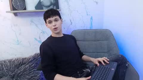 Snapshot of mykelcano chatting on November 2025 03:01:02 PM Mykel online show from November 2025 03:01:02 PM