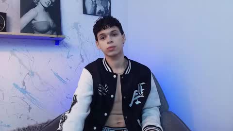 Snapshot of mykelcano chatting on November 2025 03:00:02 PM Mykel online show from November 2025 03:00:02 PM