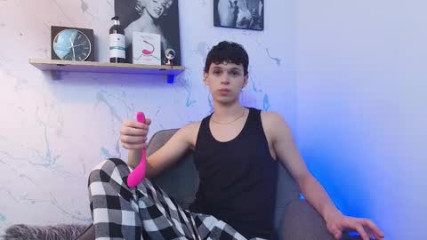 Snapshot of mykelcano chatting on November 2025 06:46:02 AM Mykel online show from November 2025 06:46:02 AM