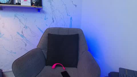 Snapshot of mykelcano chatting on November 2025 03:46:01 PM Mykel online show from November 2025 03:46:01 PM