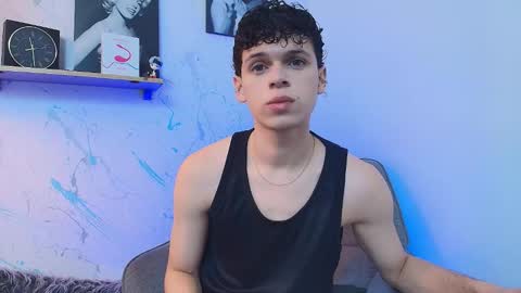 Snapshot of mykelcano chatting on November 2025 02:43:02 PM Mykel online show from November 2025 02:43:02 PM