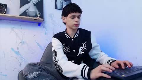 Snapshot of mykelcano chatting on January 2026 03:04:02 PM Mykel online show from January 2026 03:04:02 PM