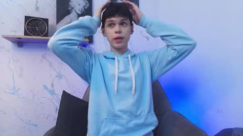 Snapshot of mykelcano chatting on January 2026 12:43:01 PM Mykel online show from January 2026 12:43:01 PM