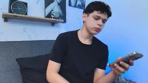 Snapshot of mykelcano chatting on March 2026 02:33:02 PM Mykel online show from March 2026 02:33:02 PM