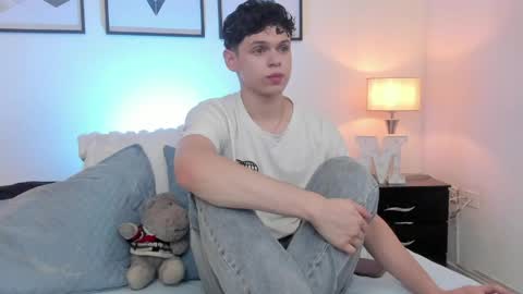 Snapshot of mykelcano chatting on April 2026 06:27:01 PM Mykel online show from April 2026 06:27:01 PM