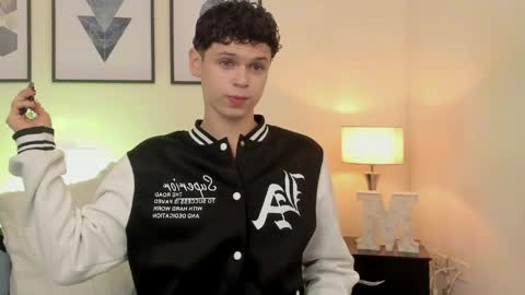 Snapshot of mykelcano chatting on April 2026 02:06:01 PM Mykel online show from April 2026 02:06:01 PM