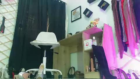 myla sarah1 online show from April 2026 08:57:02 PM