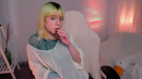 MylaFlores online show from December 2024 02:45:02 AM