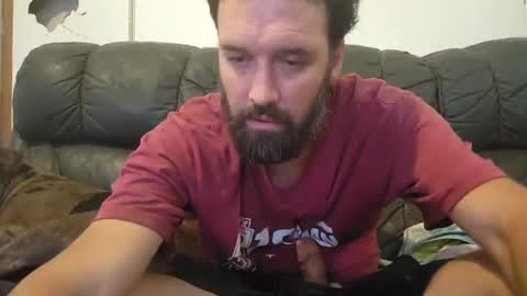 Snapshot of myleshodges chatting on February 2025 08:13:02 PM myleshodges online show from February 2025 08:13:02 PM