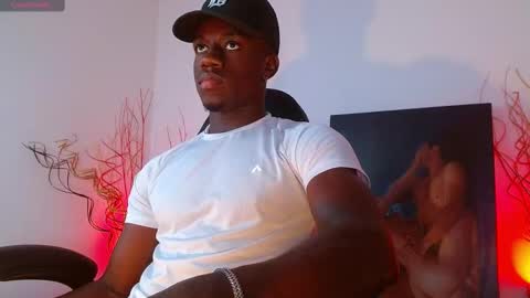 Mylo Wallace  online show from February 2025 09:58:01 PM