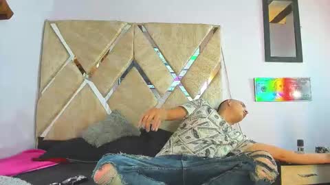 Myluandjack online show from November 2025 01:33:01 PM