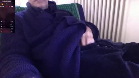 Snapshot of mynakedbeach chatting on December 2024 09:10:01 AM Bi sexy guy lovense hush is on private is open or password show tip if you like. online show from December 2024 09:10:01 AM