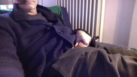 Snapshot of mynakedbeach chatting on January 2025 01:21:02 PM Bi sexy guy lovense hush is on private is open or password show tip if you like. online show from January 2025 01:21:02 PM