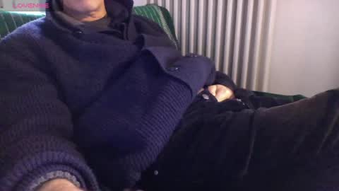 Snapshot of mynakedbeach chatting on February 2025 03:09:02 PM Bi sexy guy lovense hush is on private is open or password show tip if you like. online show from February 2025 03:09:02 PM